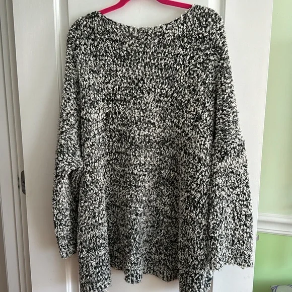 Plus-size over sized comfy soft sweater 2X - Picture 4 of 4